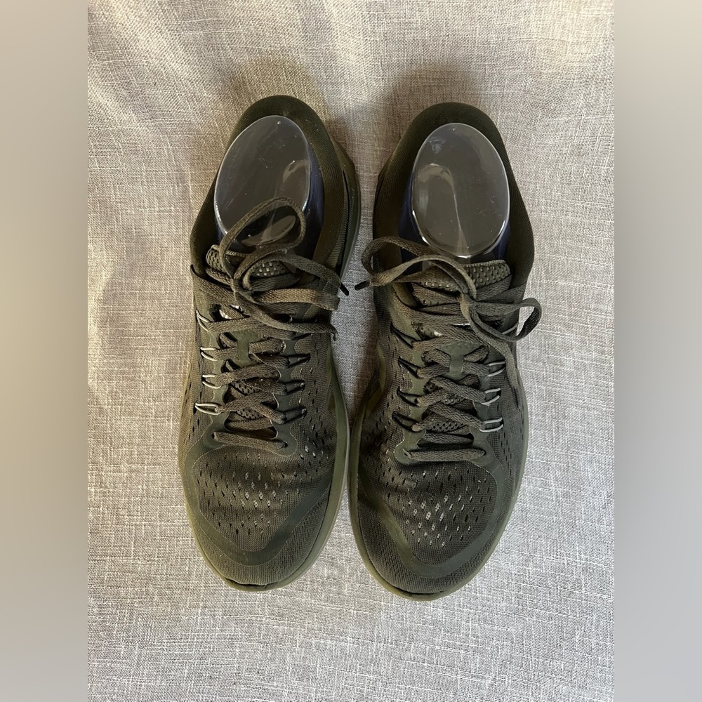 Nike Flex 2017 Run - Women’s 10